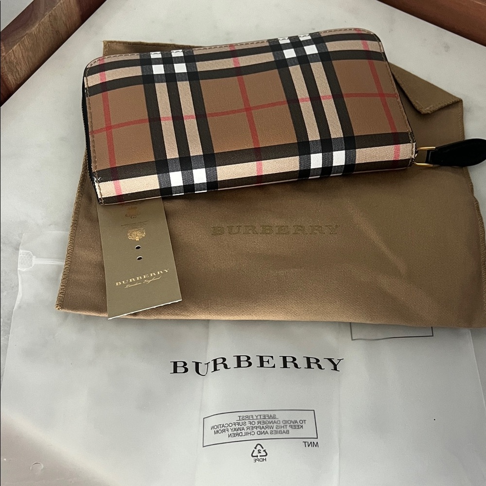 Burberry Tan and Black Checkered Zip Wallet